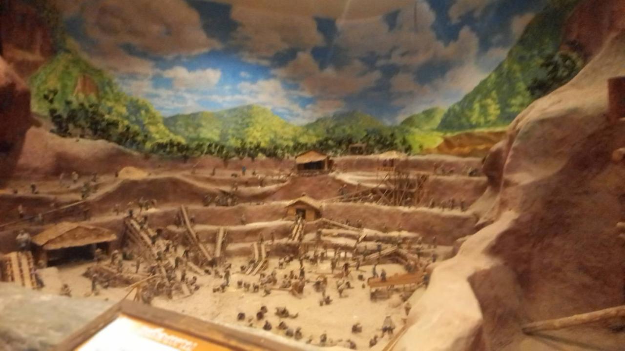 ภาพประกอบที่ 15