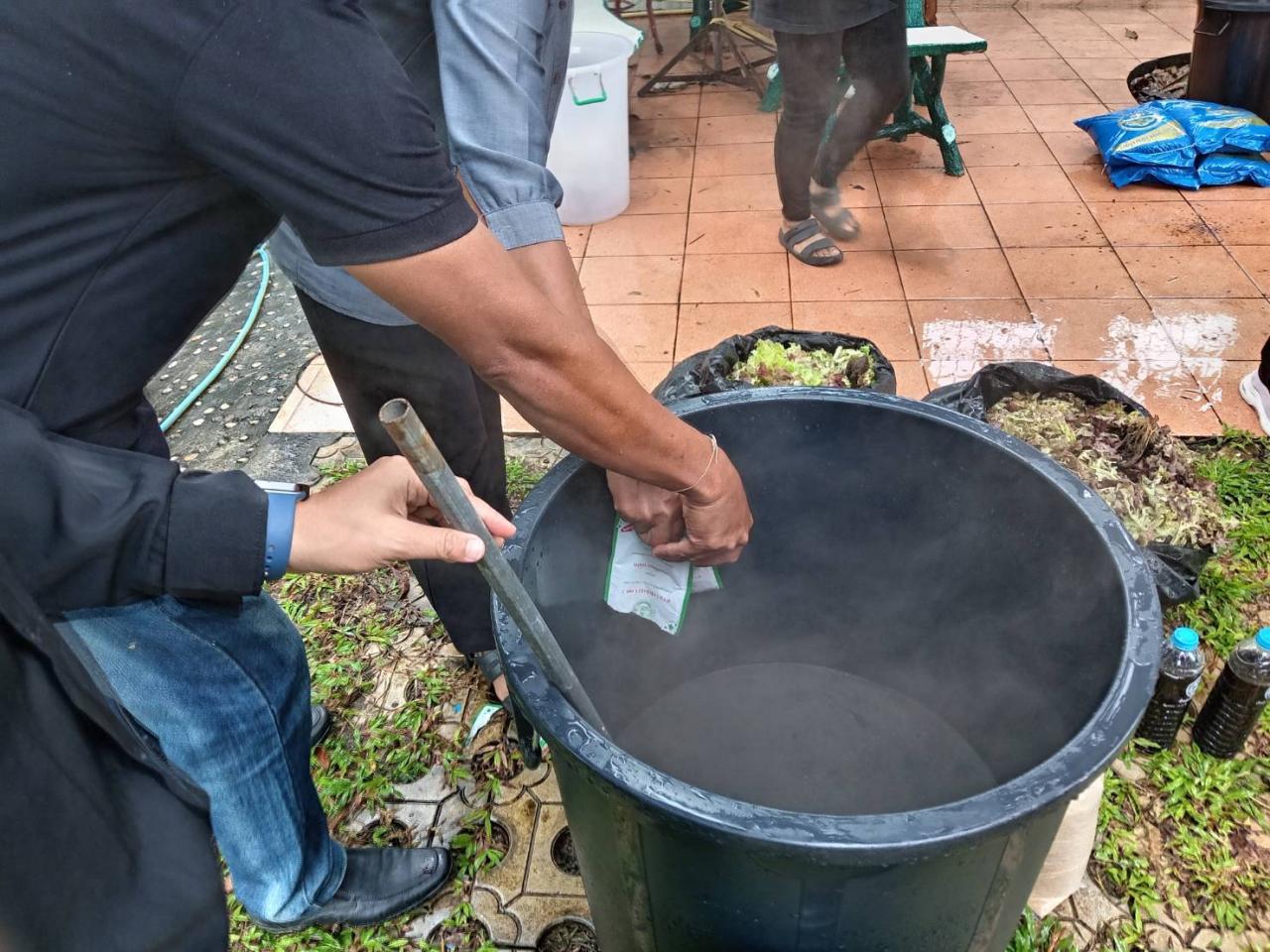 ภาพประกอบที่ 1