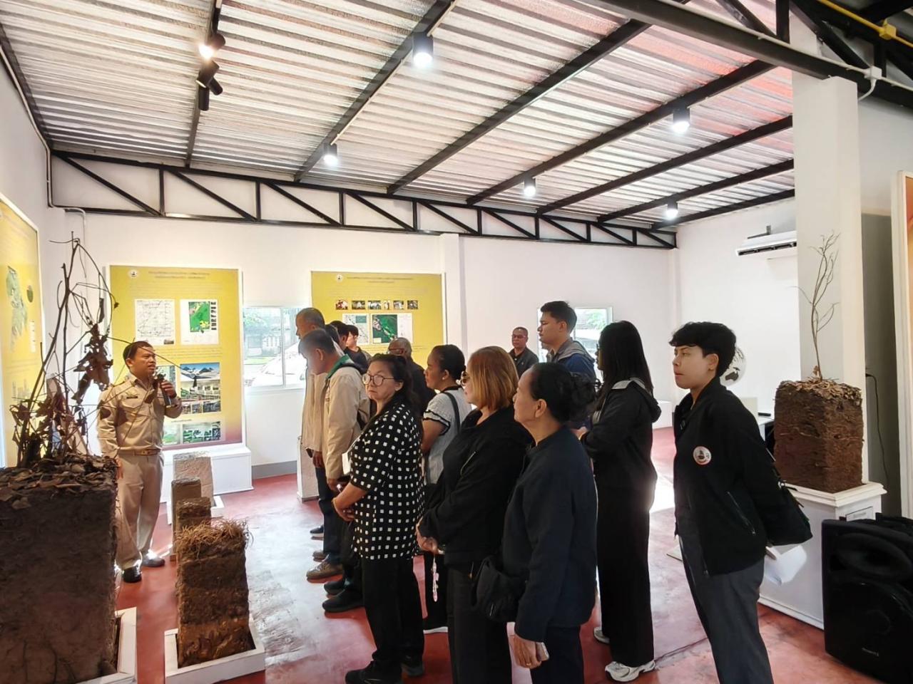 ภาพประกอบที่ 16