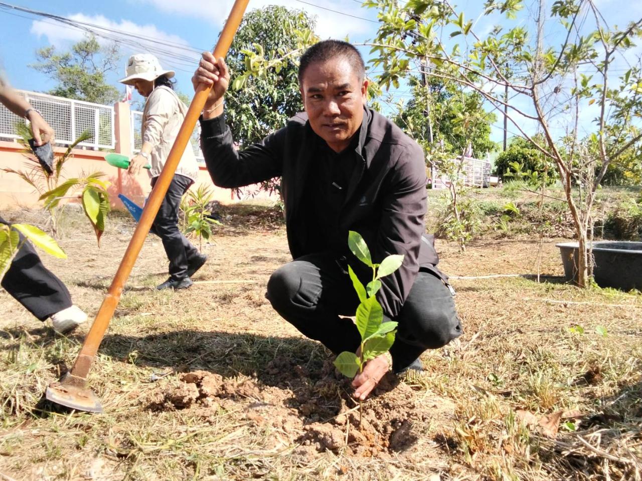 ภาพประกอบที่ 13