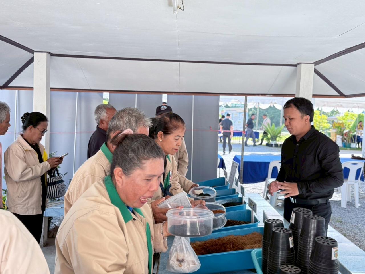 ภาพประกอบที่ 28