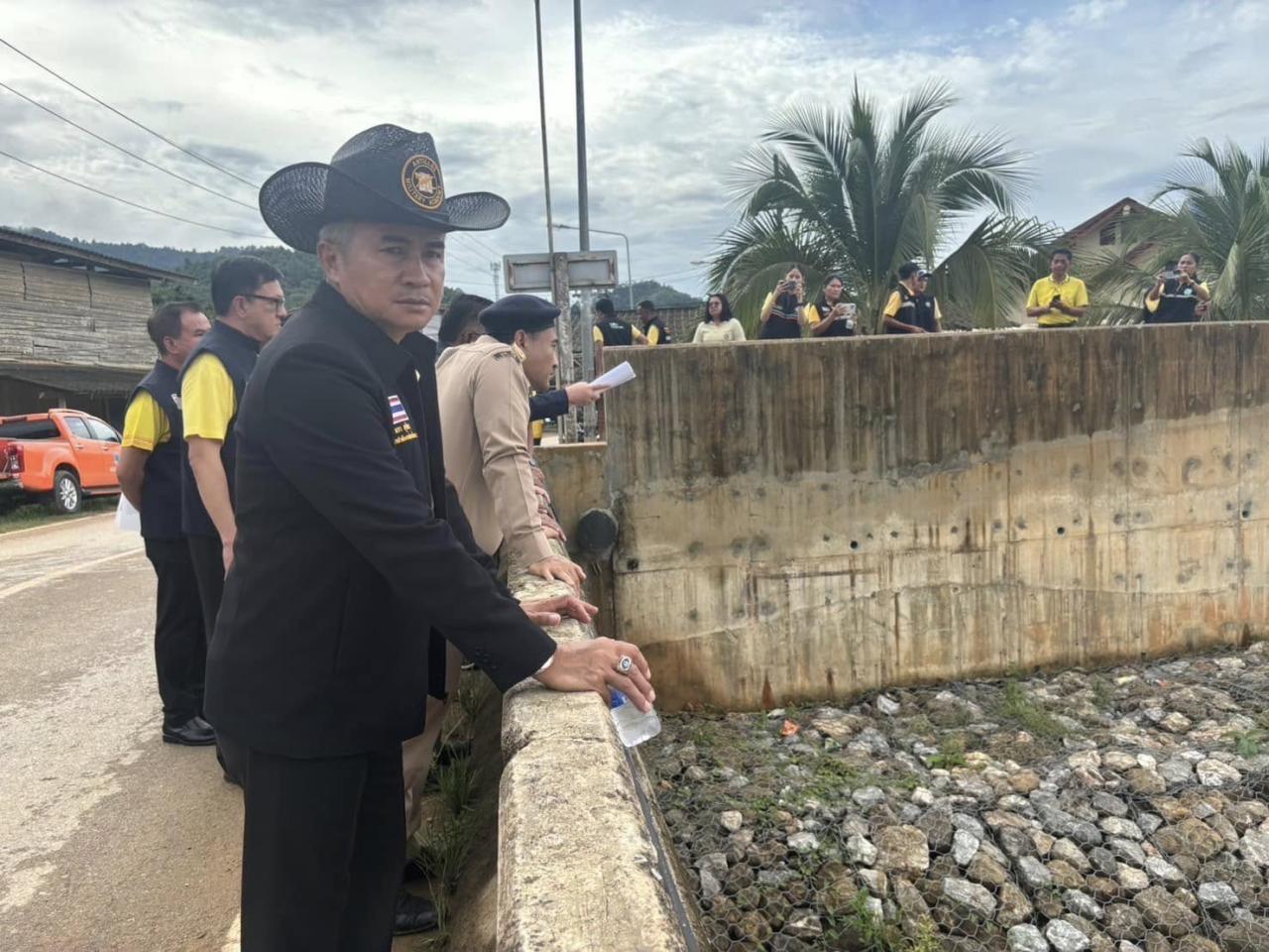 ภาพประกอบที่ 4