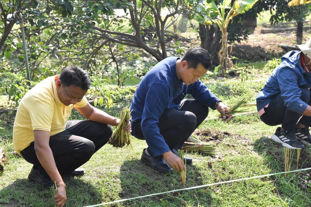 ภาพประกอบที่ 19