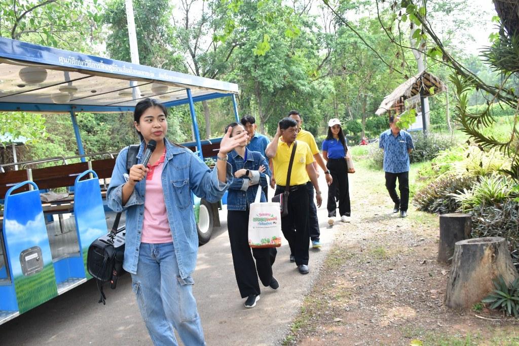 ภาพประกอบที่ 12