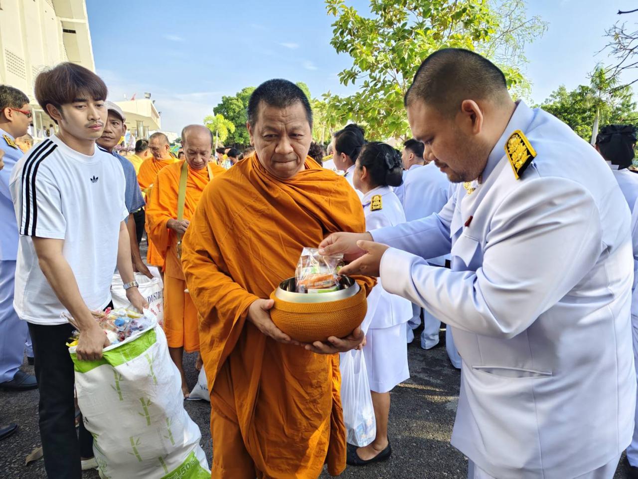 ภาพประกอบที่ 10