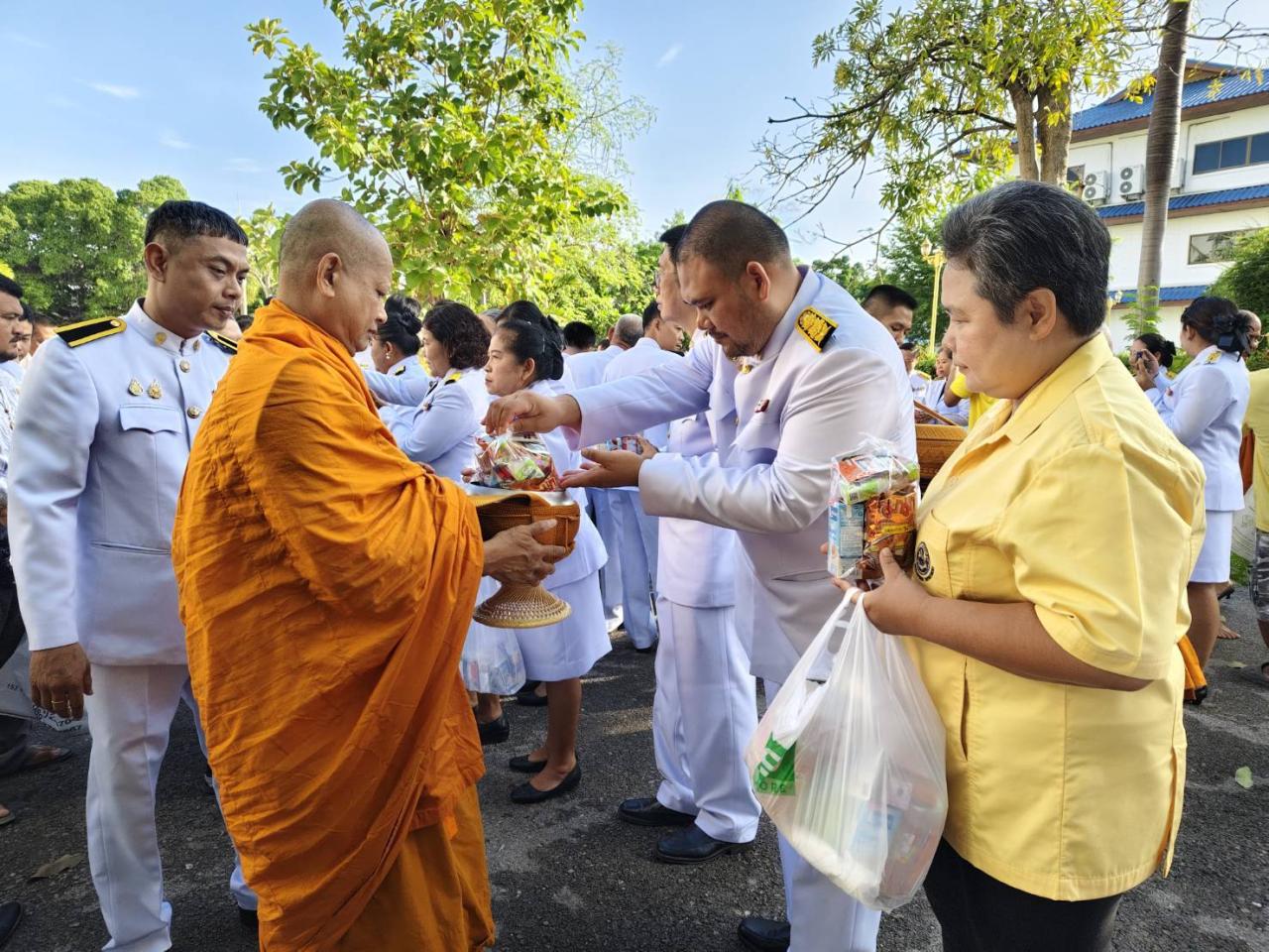 ภาพประกอบที่ 12