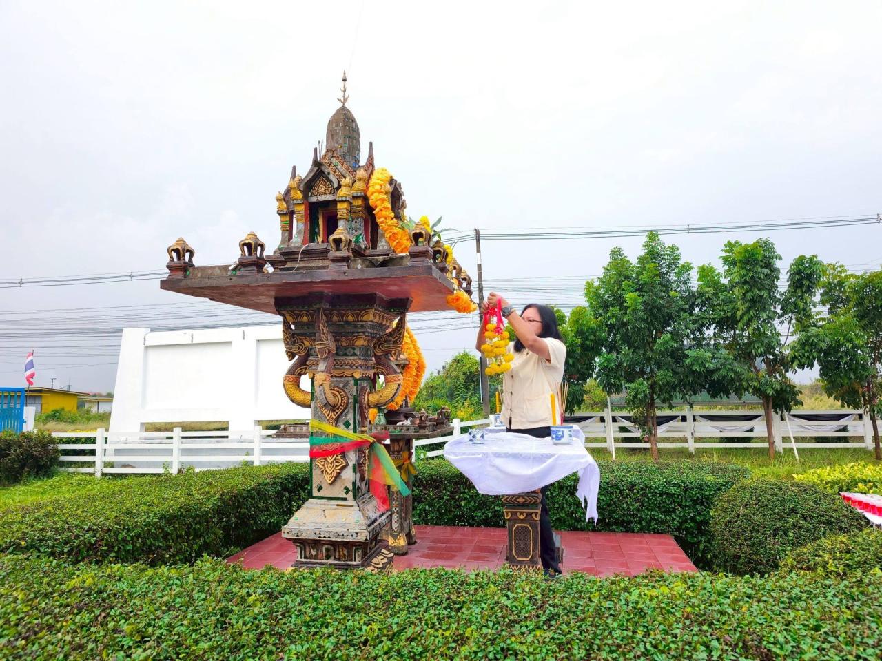 ภาพประกอบที่ 0