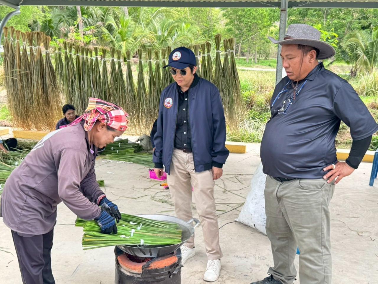 ภาพประกอบที่ 1
