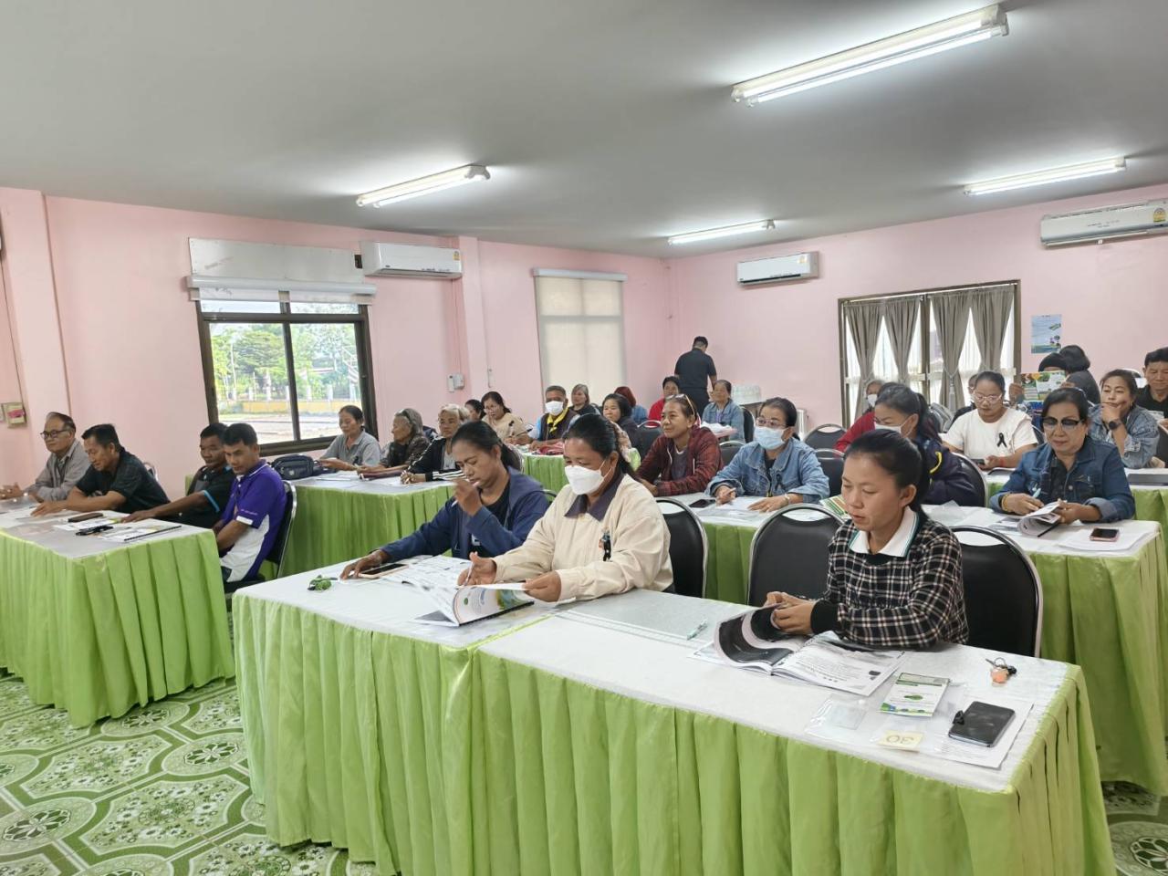 ภาพประกอบที่ 1