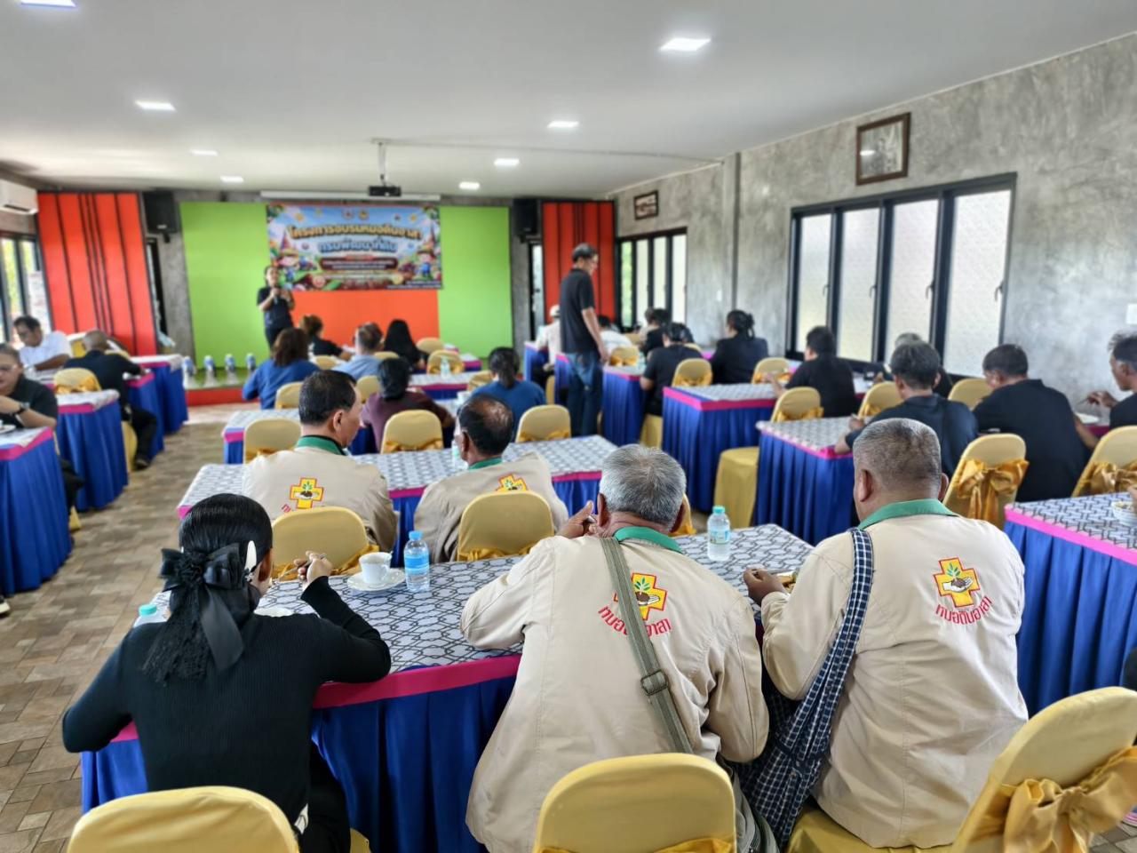 ภาพประกอบที่ 6