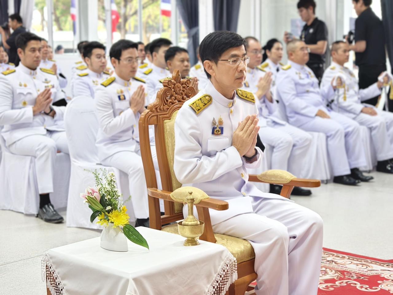 ภาพประกอบที่ 10