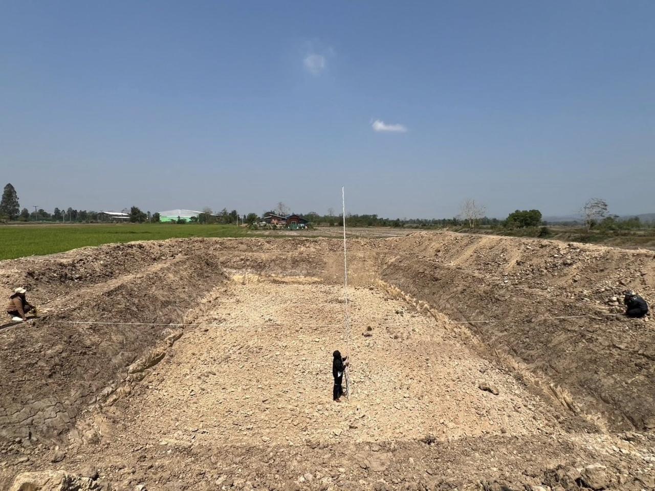 ภาพประกอบที่ 12