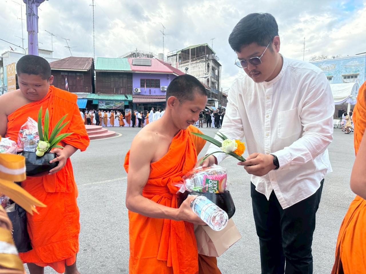 ภาพประกอบที่ 10