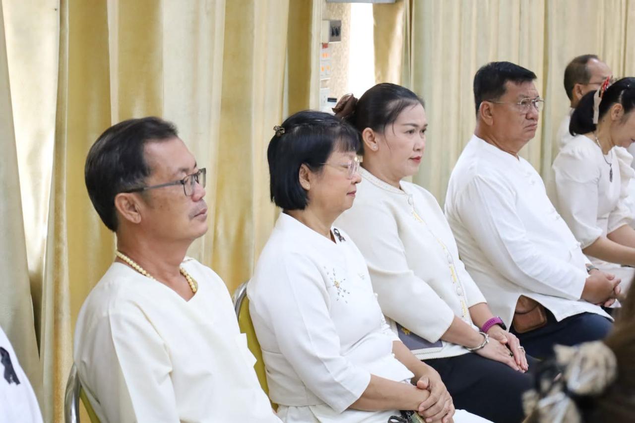 ภาพประกอบที่ 10