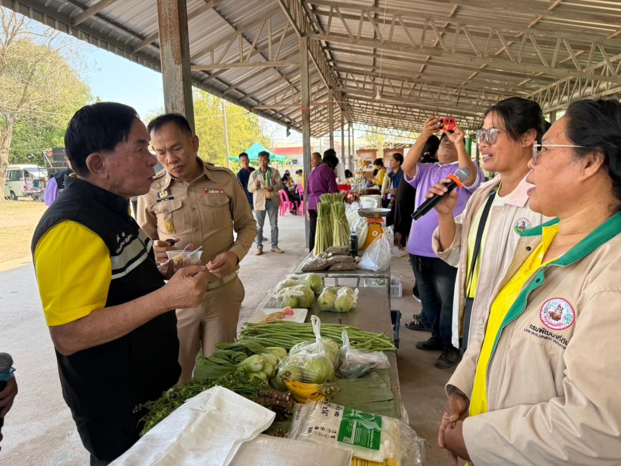 ภาพประกอบที่ 9