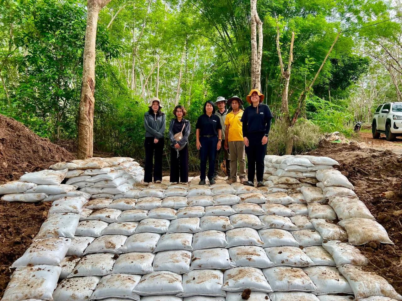 ภาพประกอบที่ 0