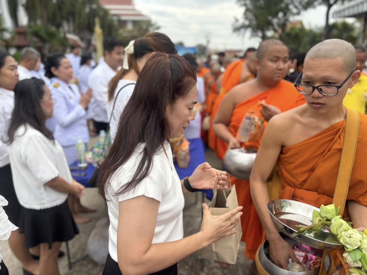 ภาพประกอบที่ 1