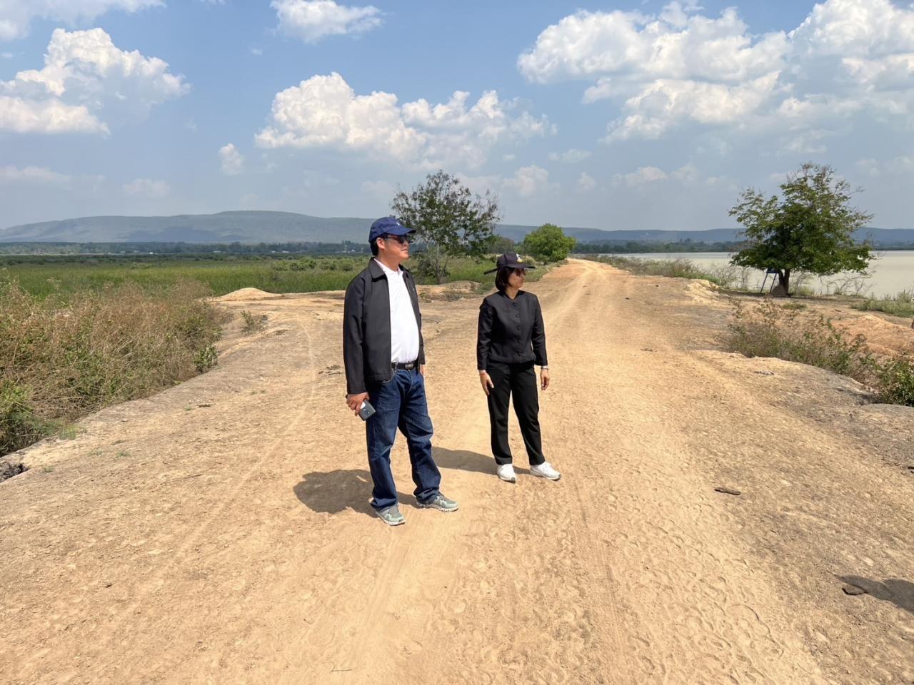 ภาพประกอบที่ 0