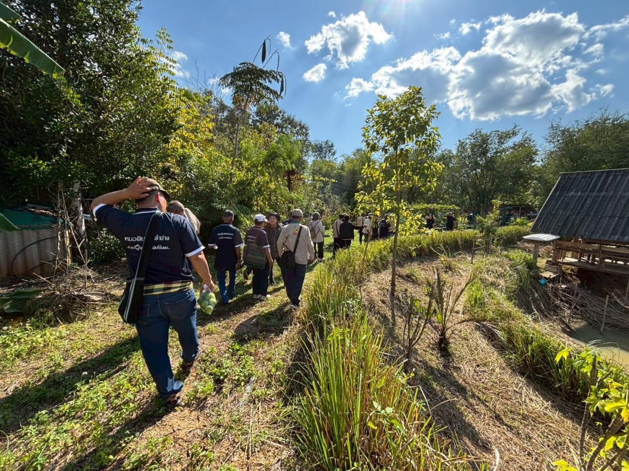 ภาพประกอบที่ 1