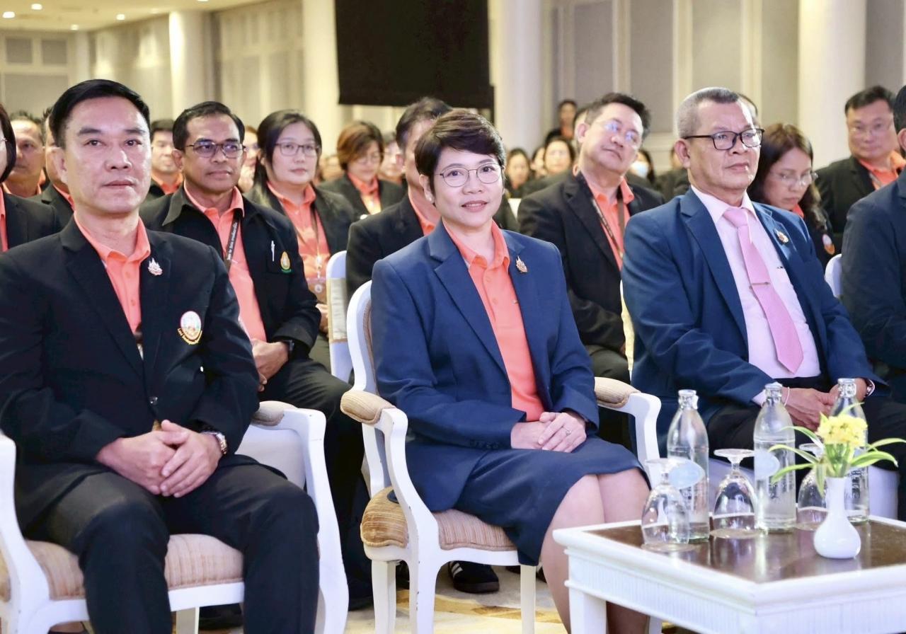 ภาพประกอบที่ 10