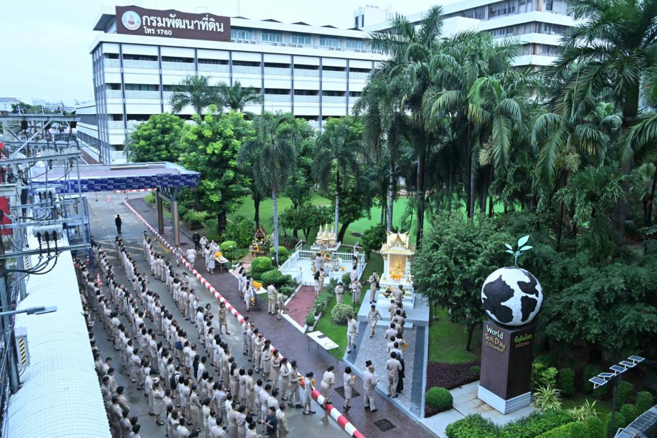 ภาพประกอบที่ 16