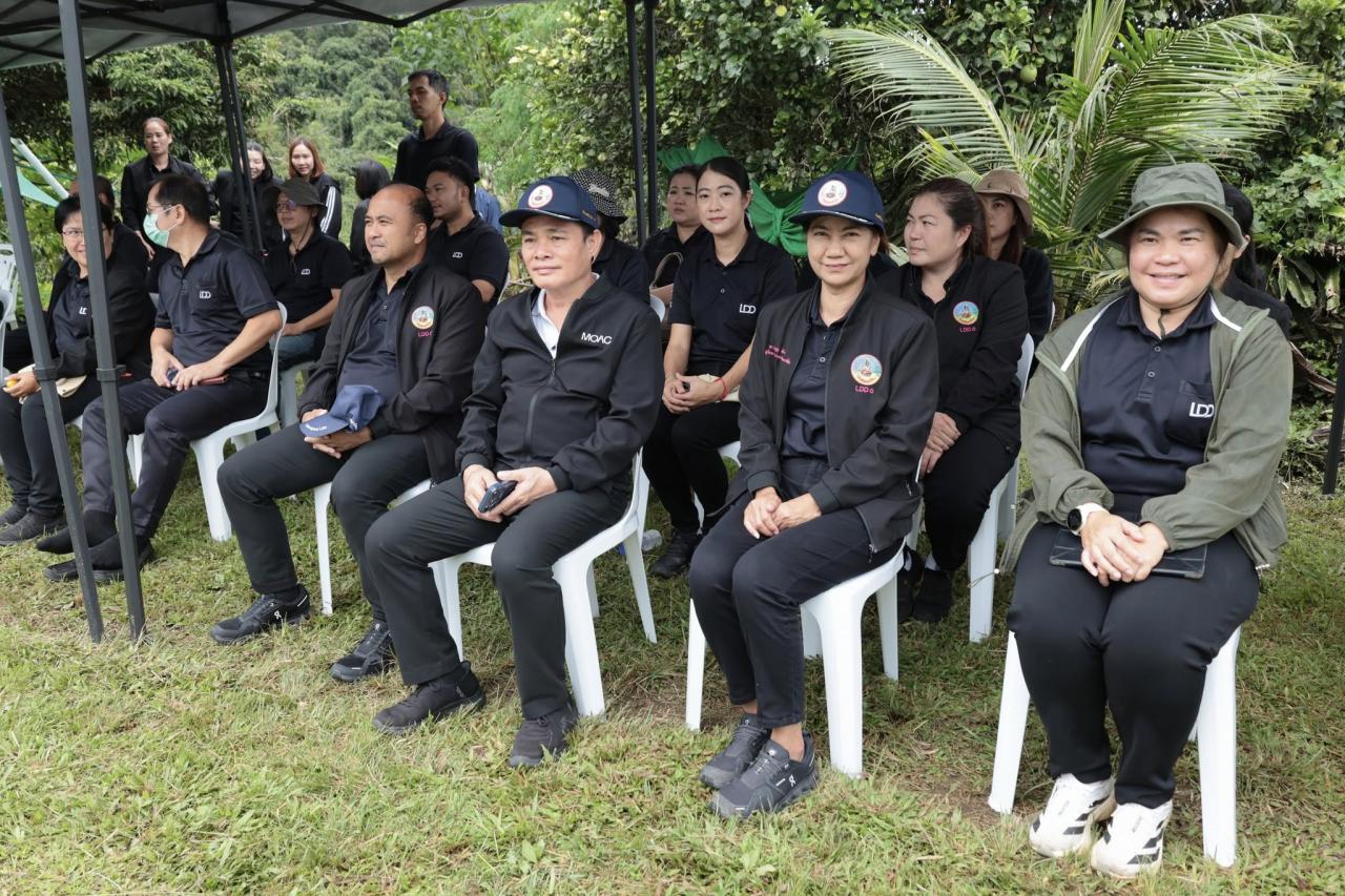 ภาพประกอบที่ 16