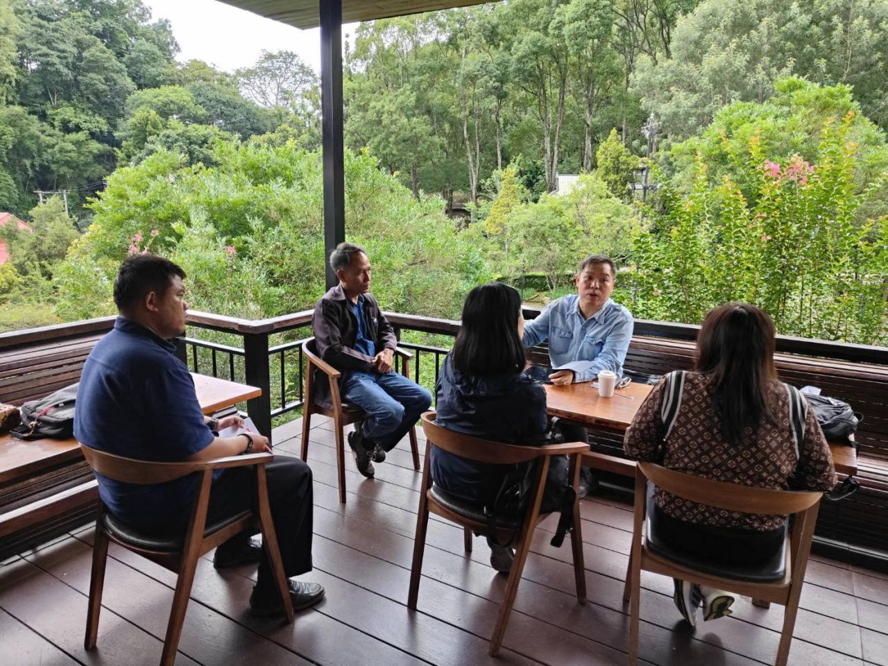 ภาพประกอบที่ 9