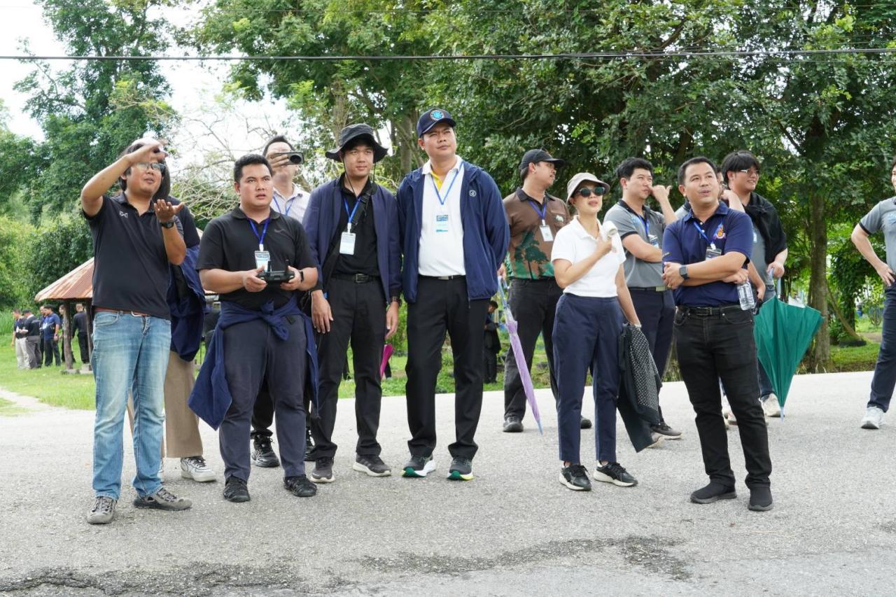 ภาพประกอบที่ 16
