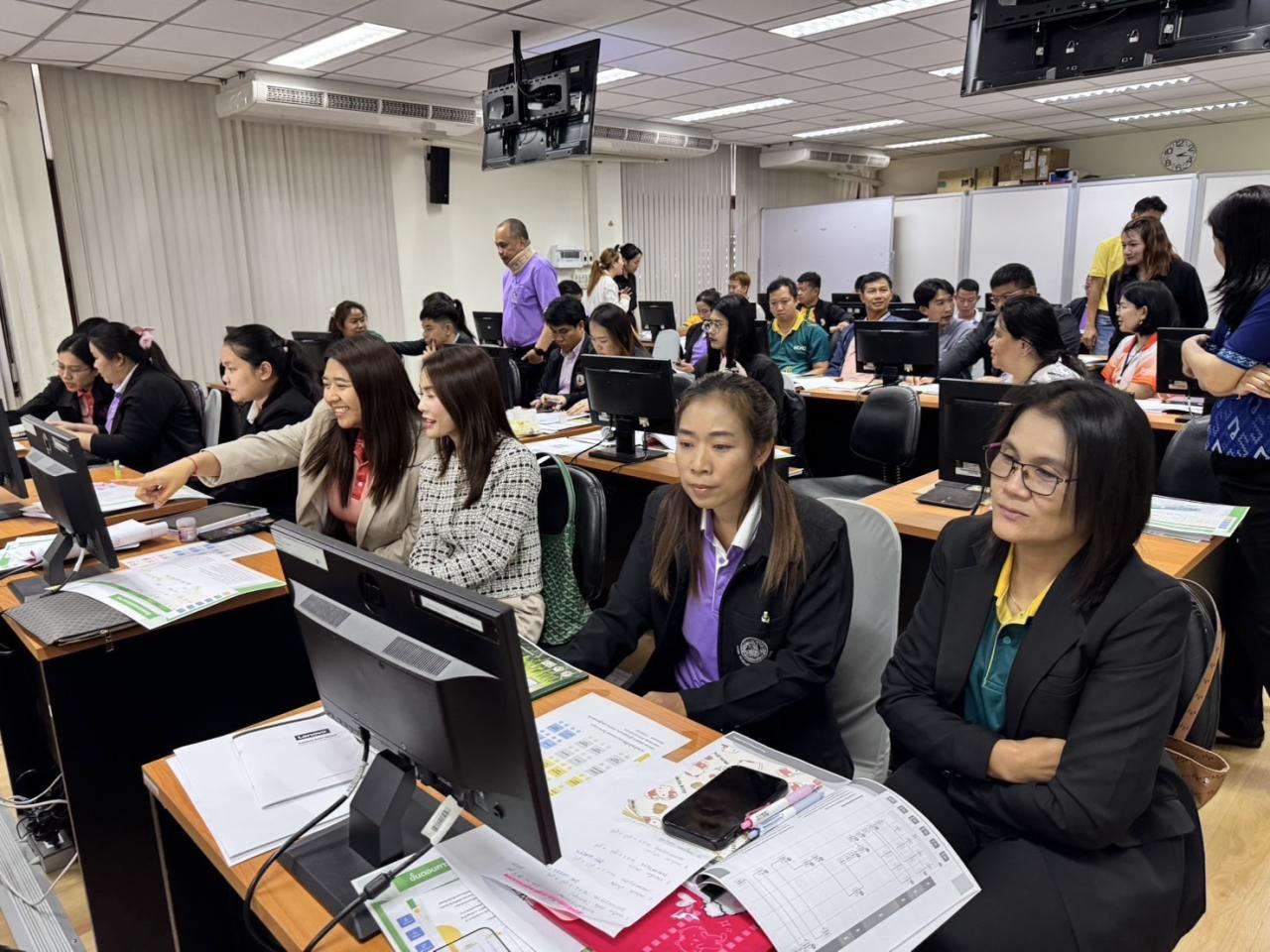 ภาพประกอบที่ 12