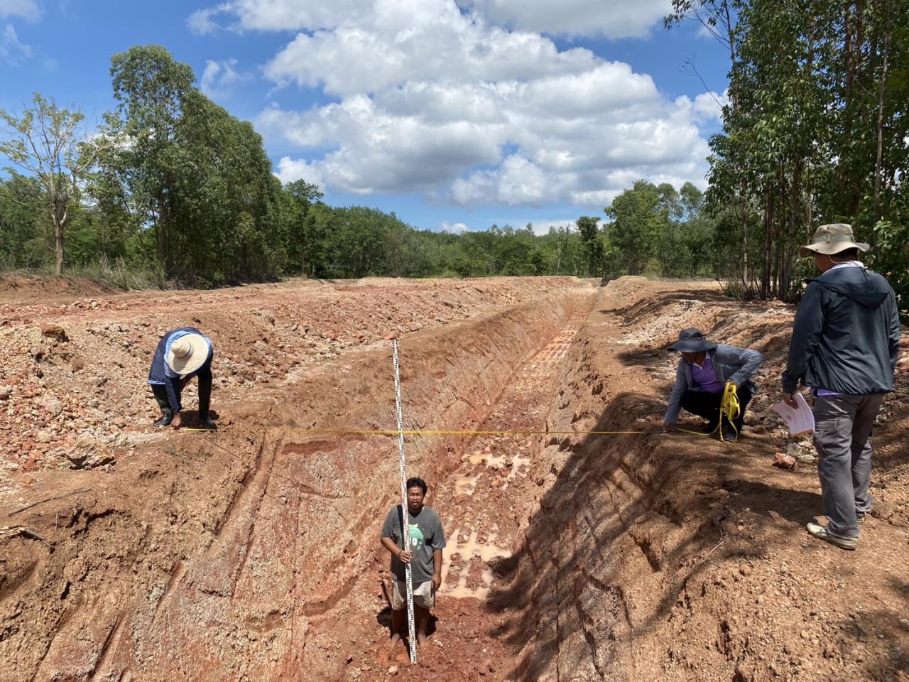 ภาพประกอบที่ 15