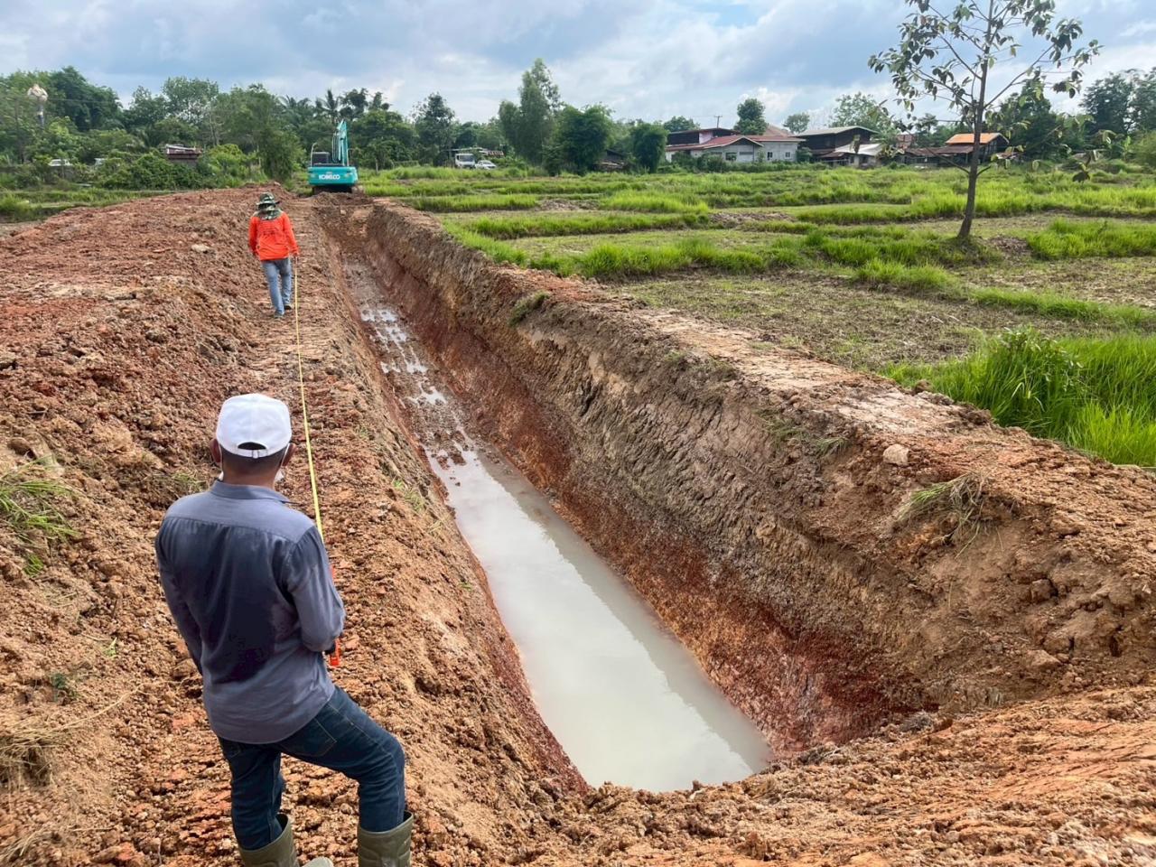 ภาพประกอบที่ 12