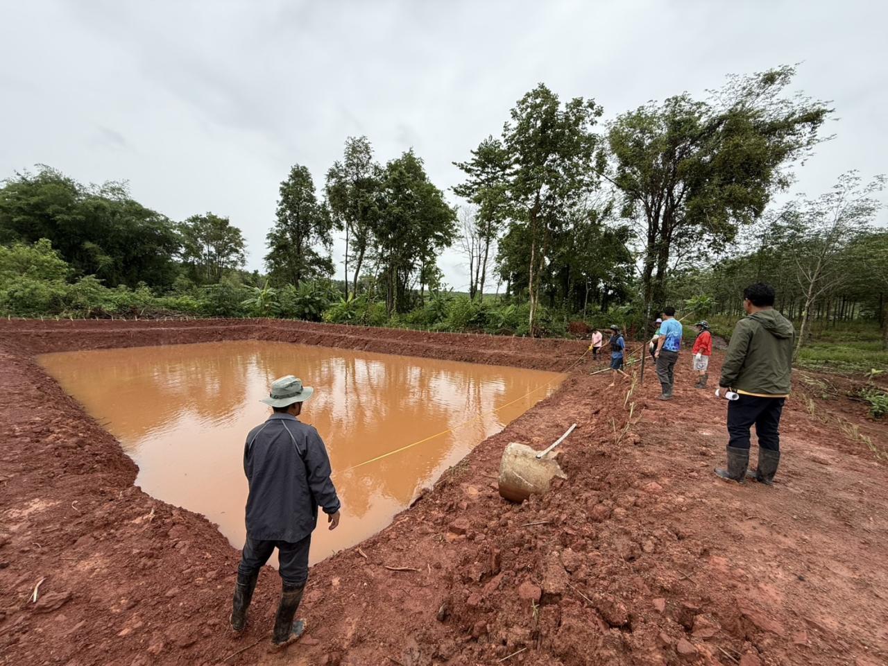 ภาพประกอบที่ 12