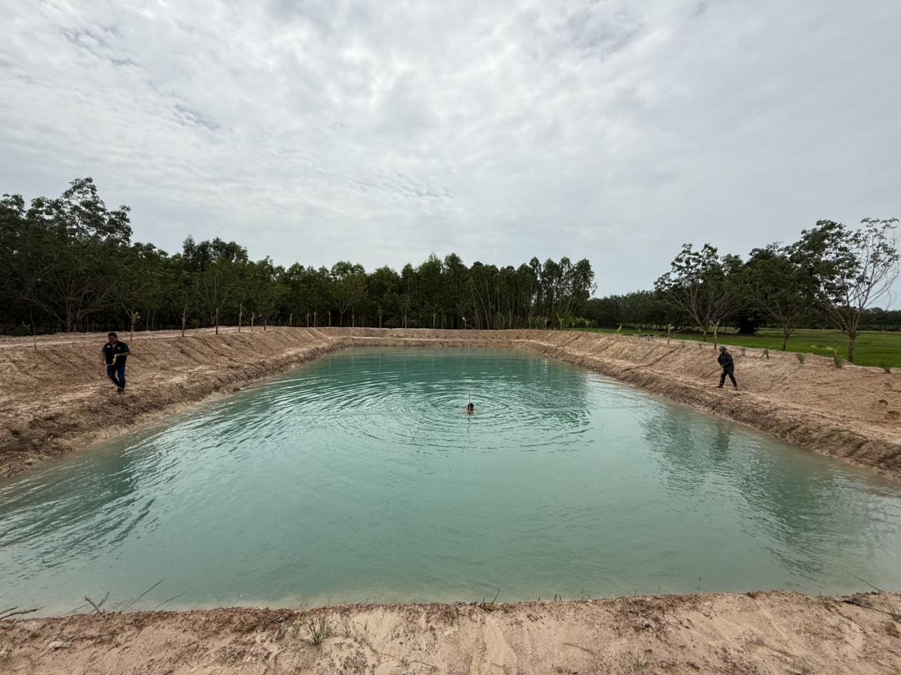 ภาพประกอบที่ 16