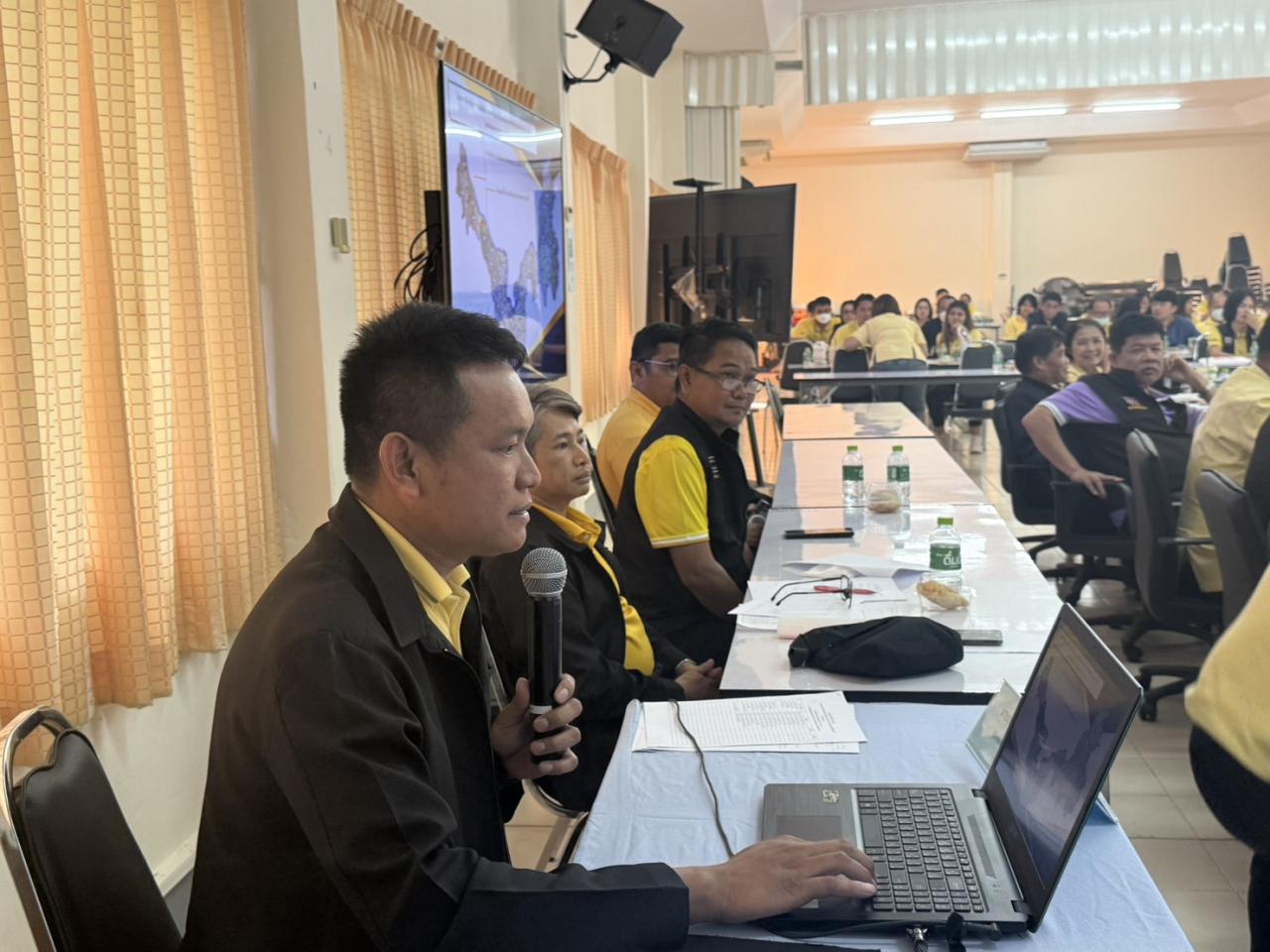 ภาพประกอบที่ 15