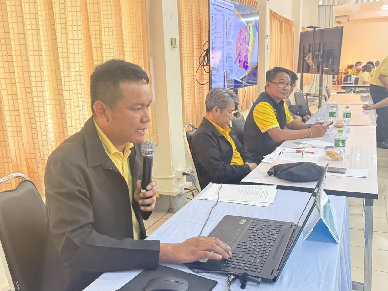 ภาพประกอบที่ 16