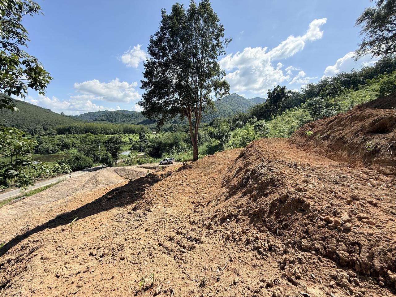 ภาพประกอบที่ 12