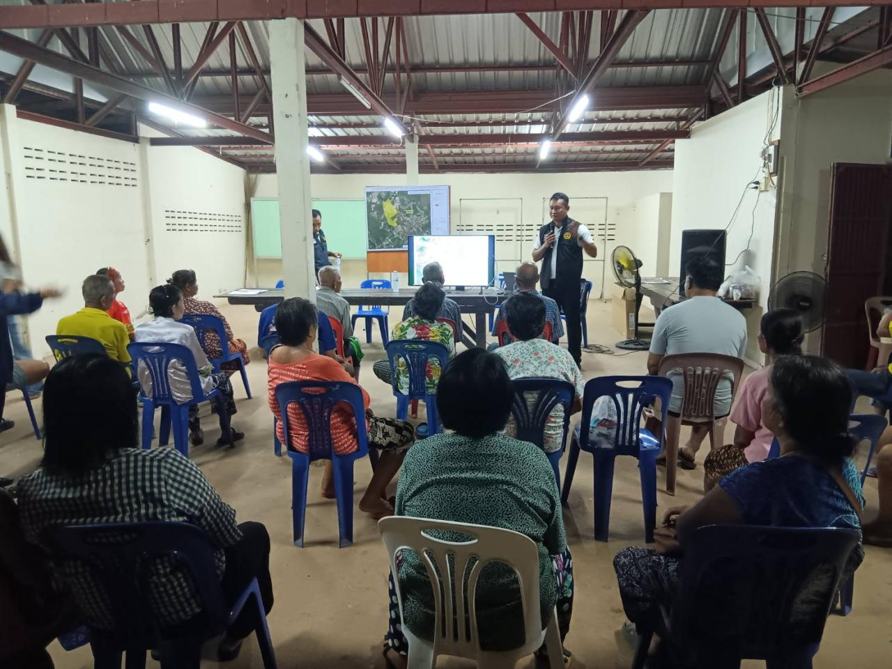 ภาพประกอบที่ 12