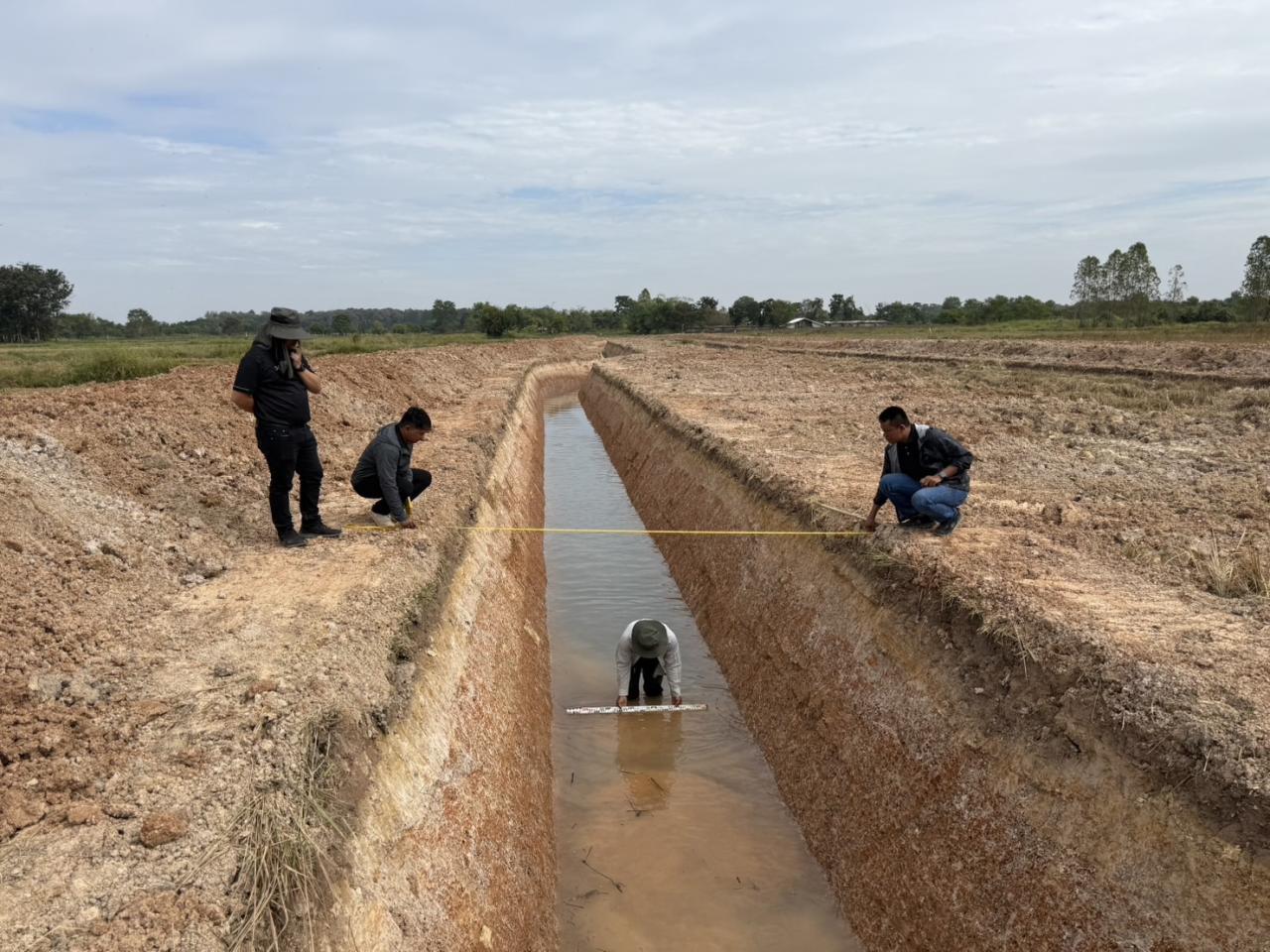 ภาพประกอบที่ 1