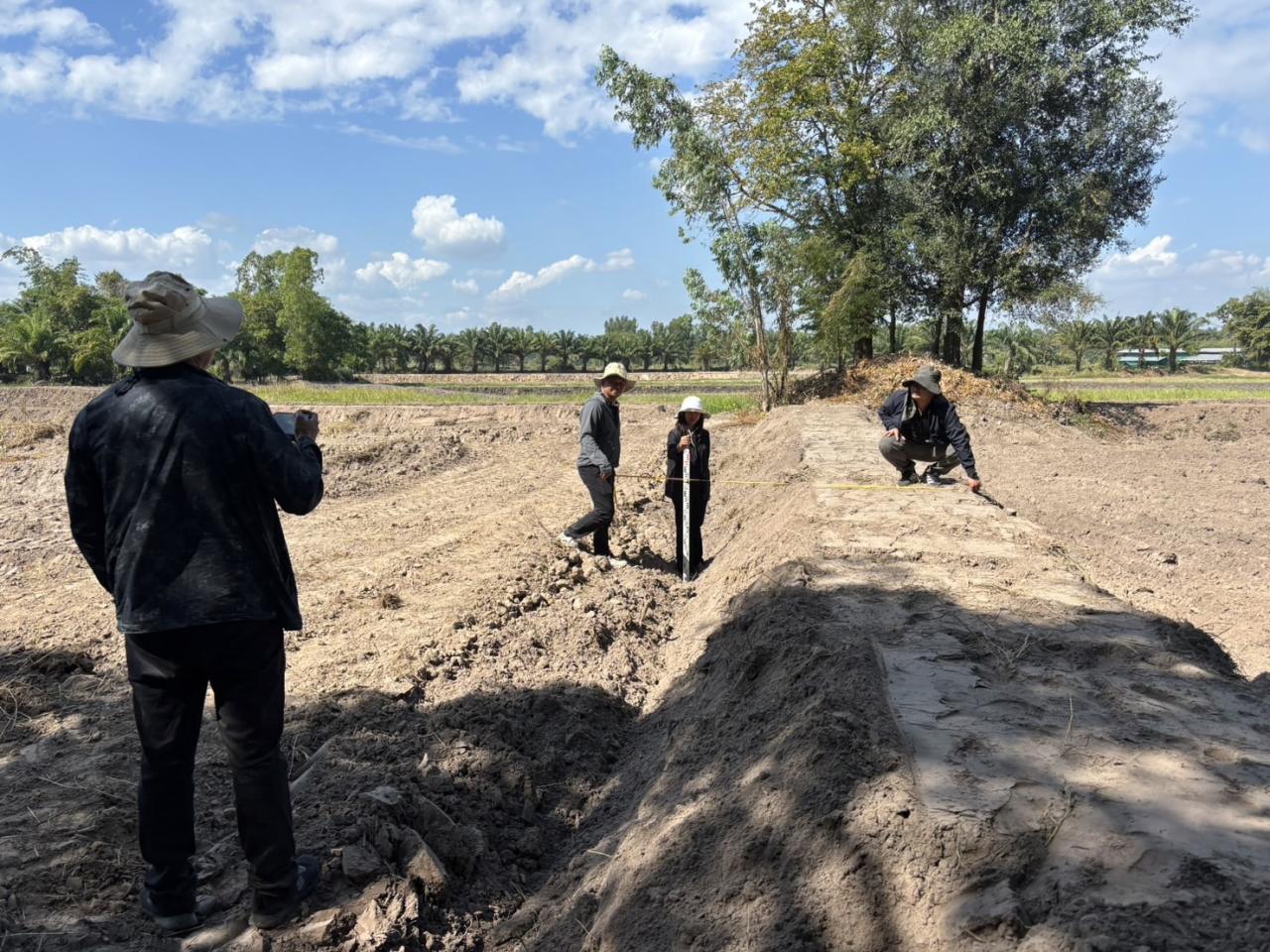 ภาพประกอบที่ 8