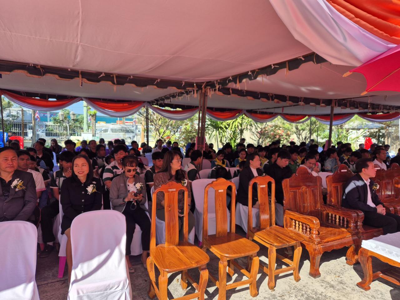 ภาพประกอบที่ 8