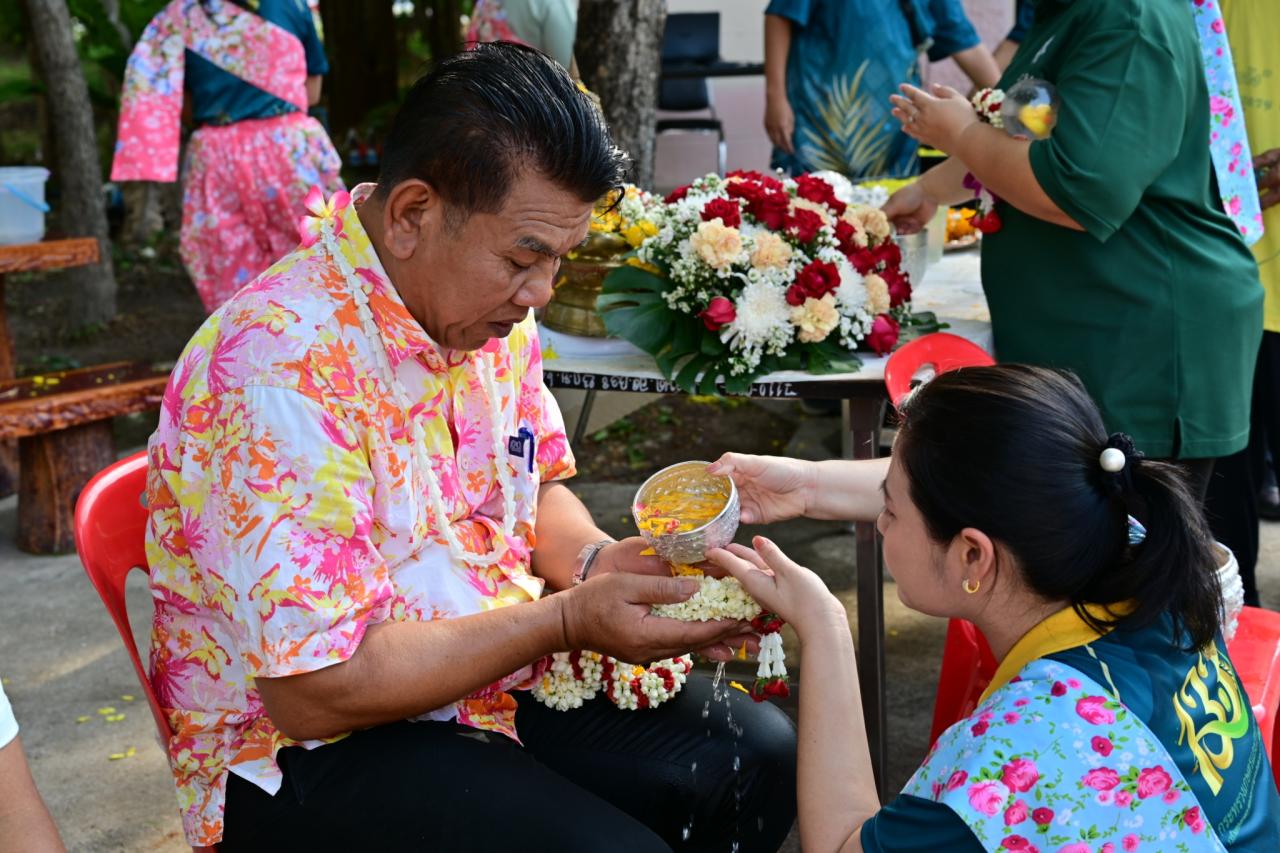 ภาพประกอบที่ 51