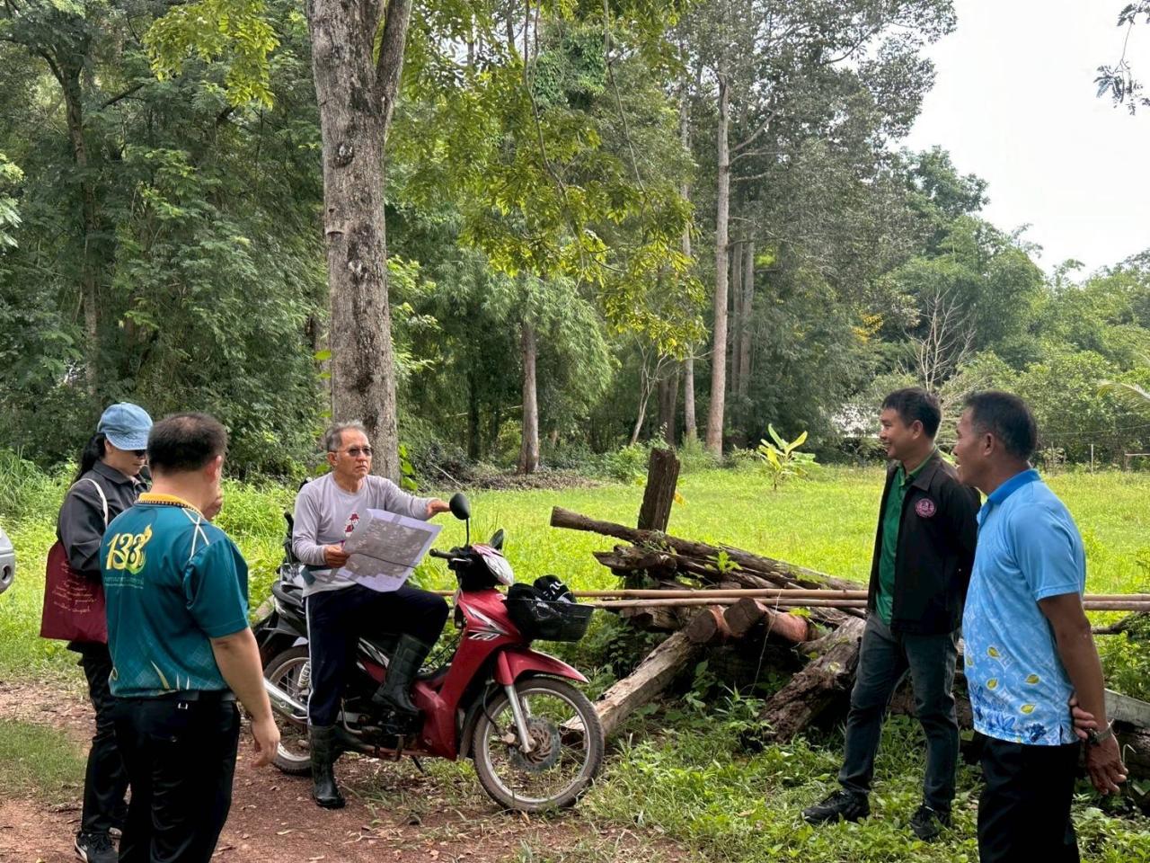 ภาพประกอบที่ 12