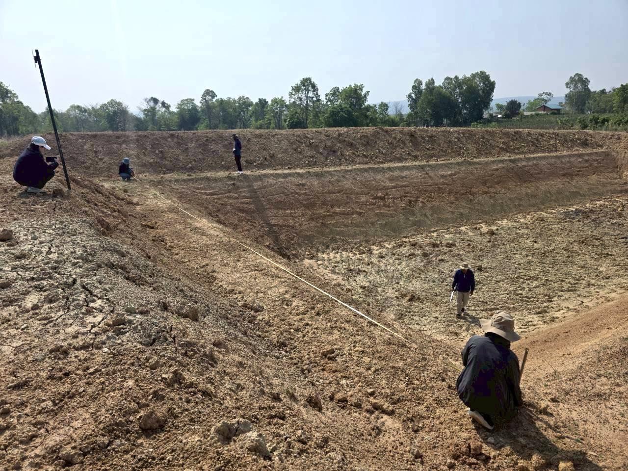 ภาพประกอบที่ 12