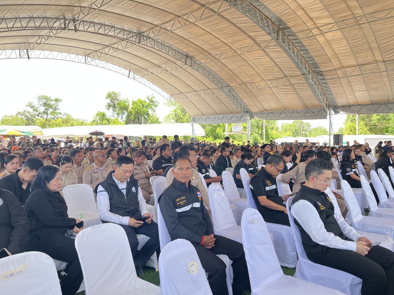 ภาพประกอบที่ 16
