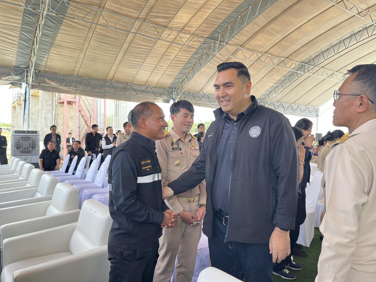 ภาพประกอบที่ 8