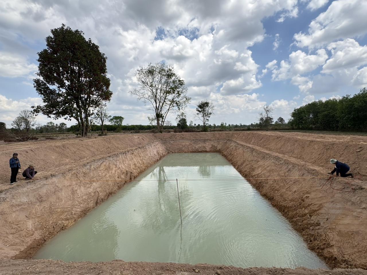 ภาพประกอบที่ 16