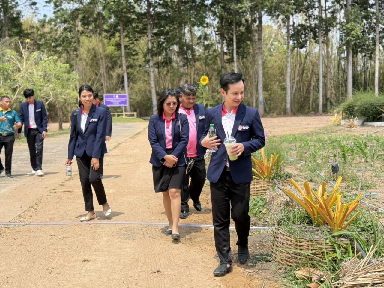 ภาพประกอบที่ 16