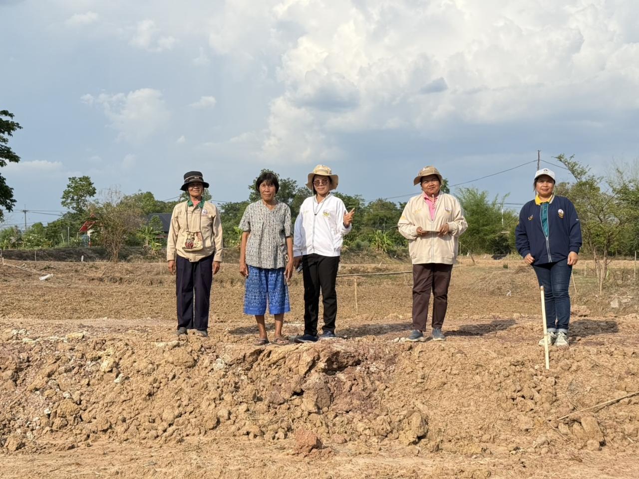 ภาพประกอบที่ 10