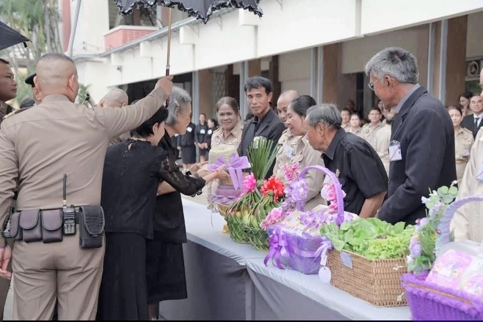 ภาพประกอบที่ 9